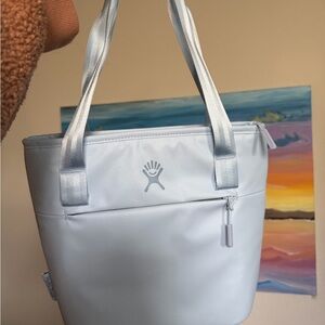 Hydro Flask 8 L Insulated Tote Surf Light Blue